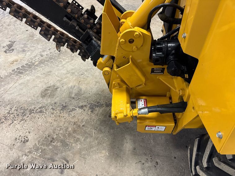 image for item DH9754 1998 Vermeer LM42 trencher