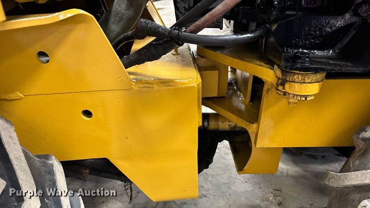 image for item DH9754 1998 Vermeer LM42 trencher