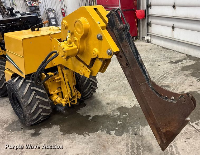 image for item DH9754 1998 Vermeer LM42 trencher