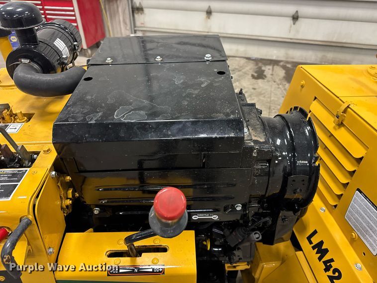 image for item DH9754 1998 Vermeer LM42 trencher