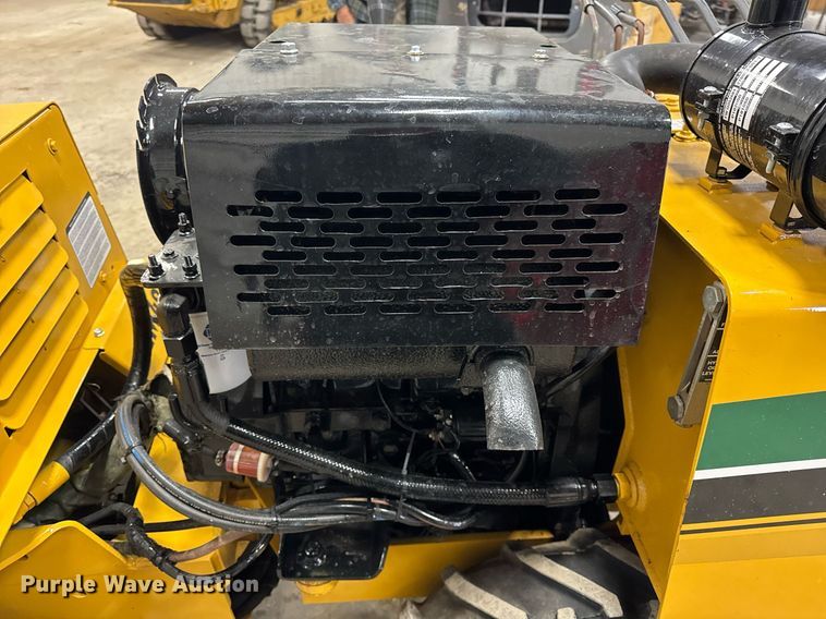 image for item DH9754 1998 Vermeer LM42 trencher