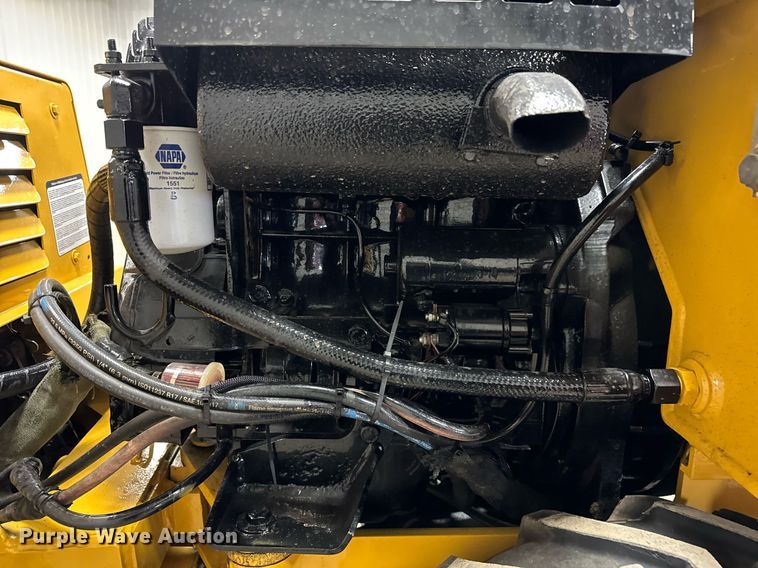 image for item DH9754 1998 Vermeer LM42 trencher