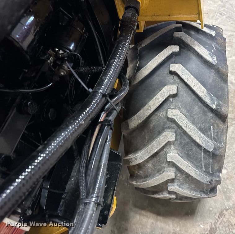 image for item DH9754 1998 Vermeer LM42 trencher