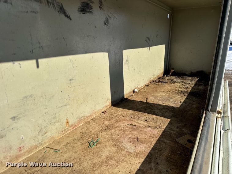 image for item DH9762 2003 International 7400 digger derrick truck