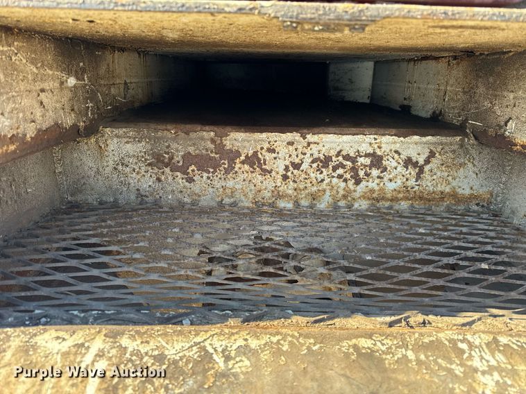 image for item DH9762 2003 International 7400 digger derrick truck