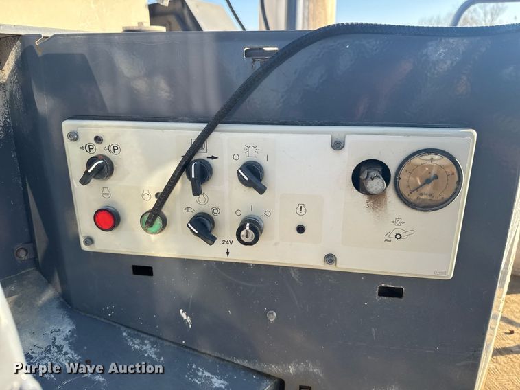 image for item DJ9720 2012 Wirtgen WR 2000 soil stabilizer / recycler