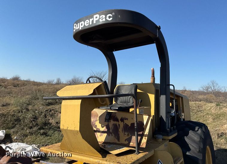 image for item DJ9767 1999 SuperPac 840P single drum vibratory roller