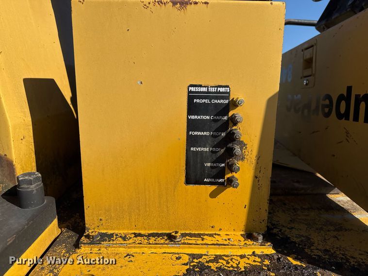 image for item DJ9767 1999 SuperPac 840P single drum vibratory roller