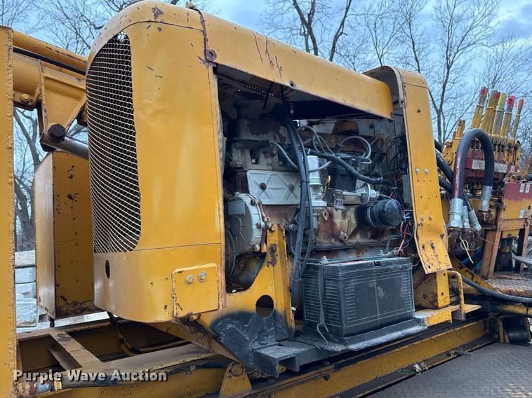 image for item DM5500 1992 Chevrolet Kodiak C8500 drilling rig truck