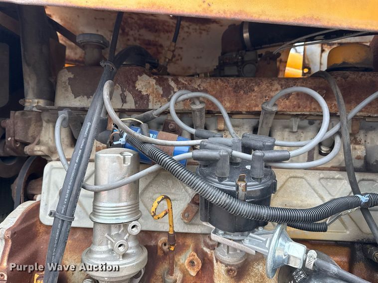 image for item DM5500 1992 Chevrolet Kodiak C8500 drilling rig truck