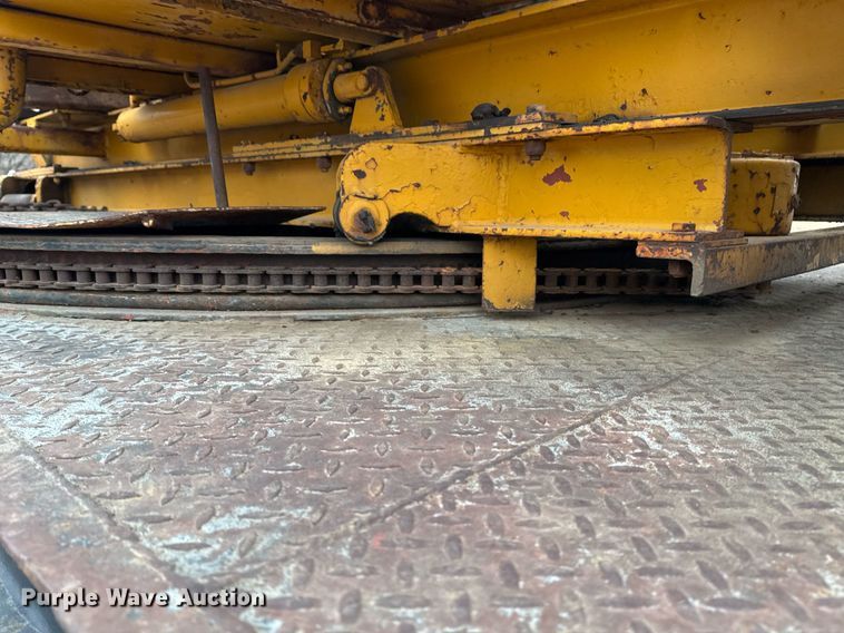 image for item DM5500 1992 Chevrolet Kodiak C8500 drilling rig truck