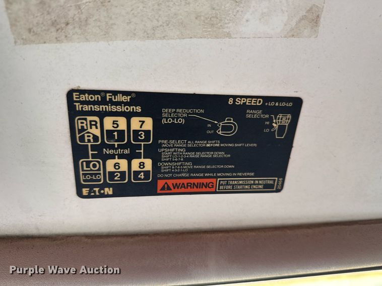 image for item DM5500 1992 Chevrolet Kodiak C8500 drilling rig truck