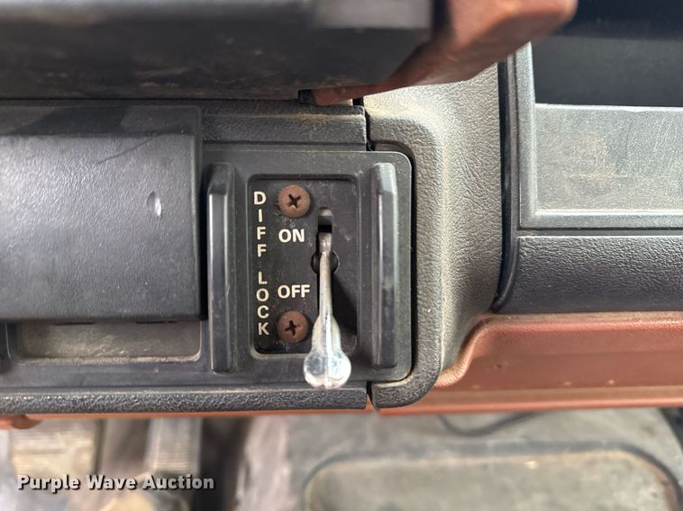 image for item DM5500 1992 Chevrolet Kodiak C8500 drilling rig truck