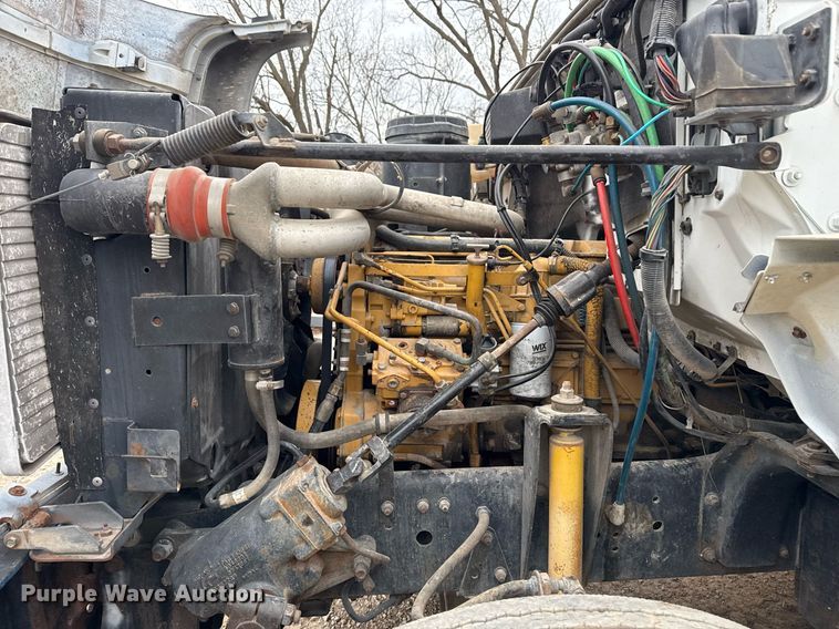 image for item DM5500 1992 Chevrolet Kodiak C8500 drilling rig truck