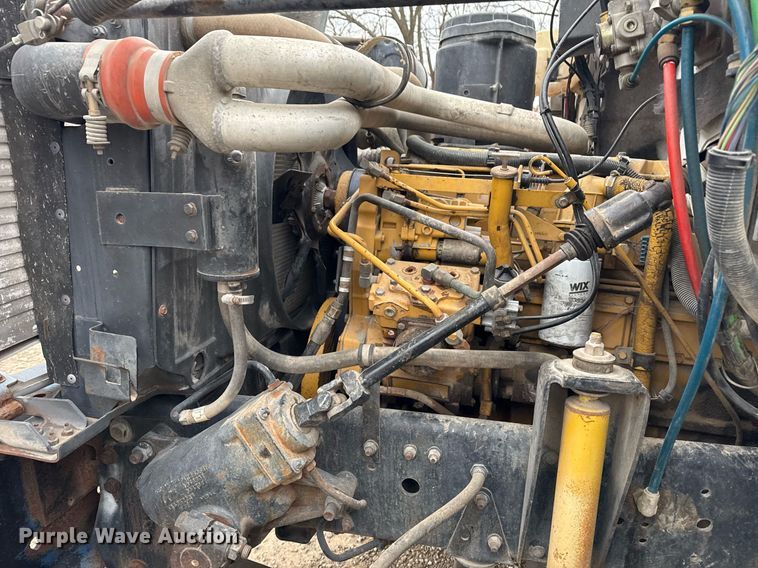 image for item DM5500 1992 Chevrolet Kodiak C8500 drilling rig truck