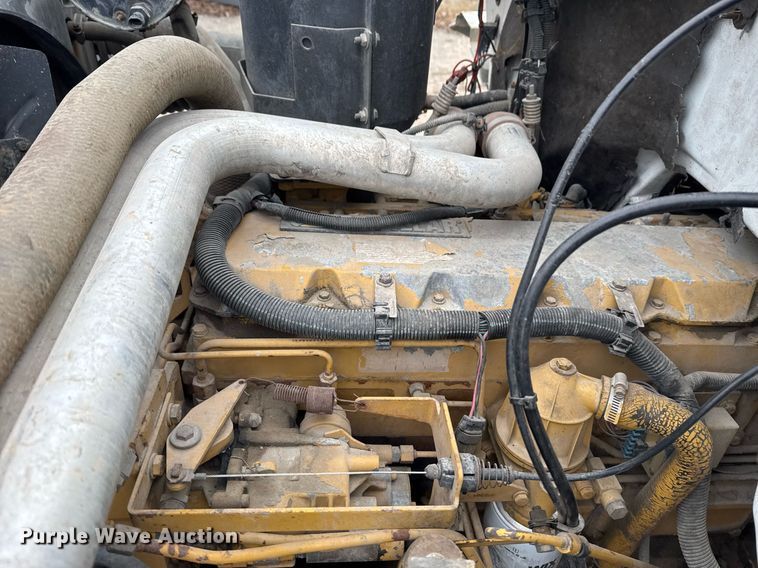 image for item DM5500 1992 Chevrolet Kodiak C8500 drilling rig truck