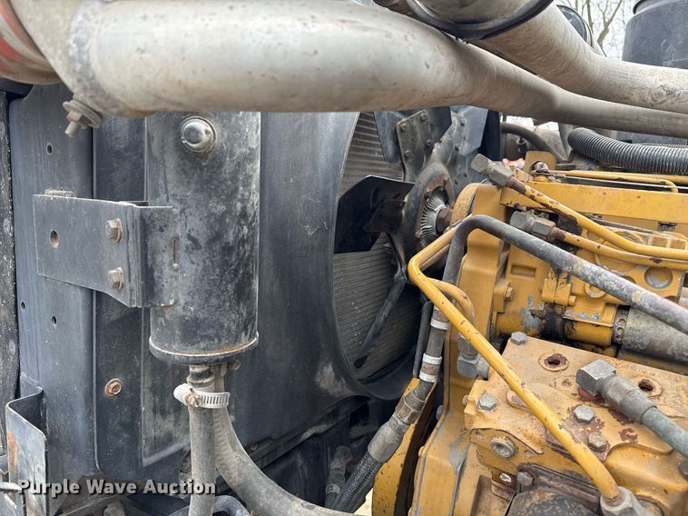 image for item DM5500 1992 Chevrolet Kodiak C8500 drilling rig truck