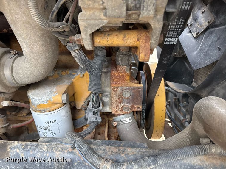 image for item DM5500 1992 Chevrolet Kodiak C8500 drilling rig truck