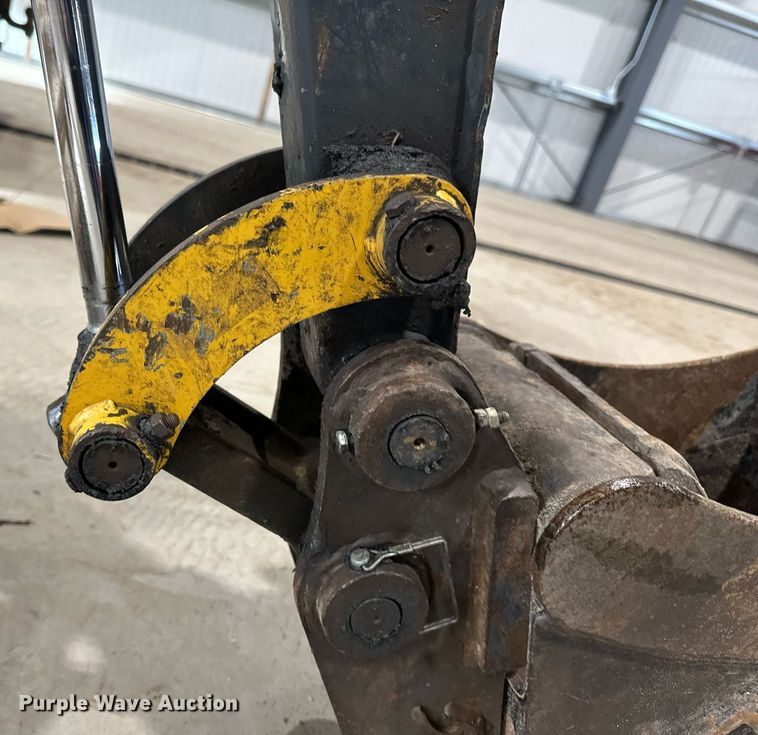 image for item DN0927 2011 John Deere 17D mini excavator