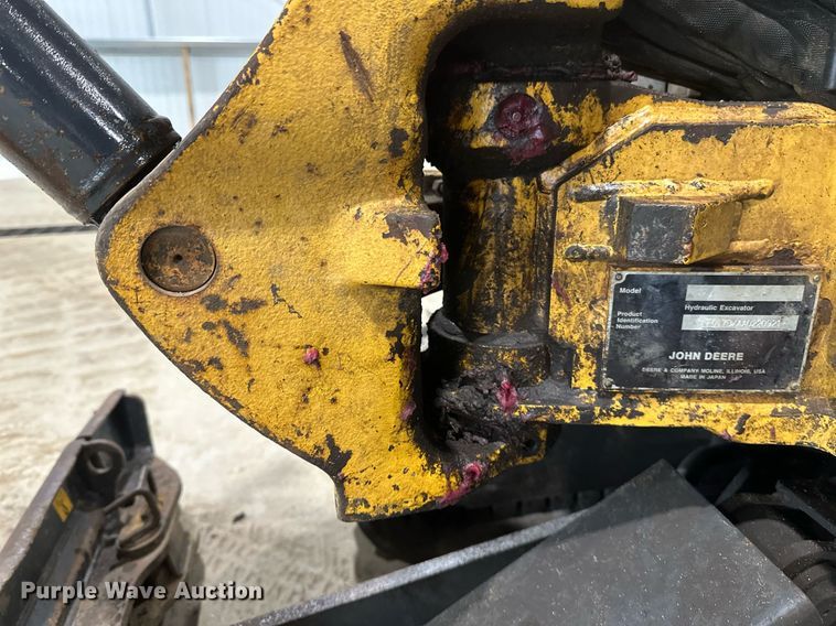 image for item DN0927 2011 John Deere 17D mini excavator