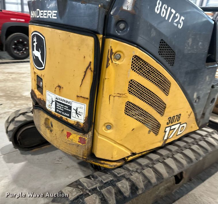 image for item DN0927 2011 John Deere 17D mini excavator