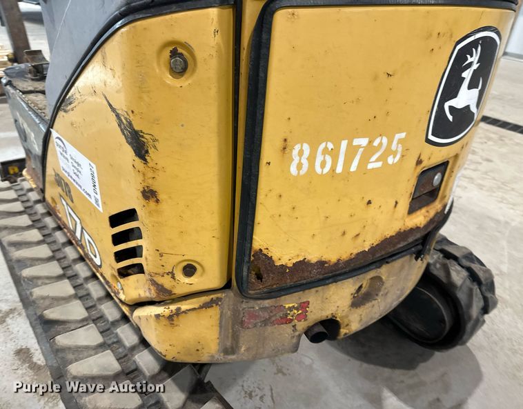 image for item DN0927 2011 John Deere 17D mini excavator