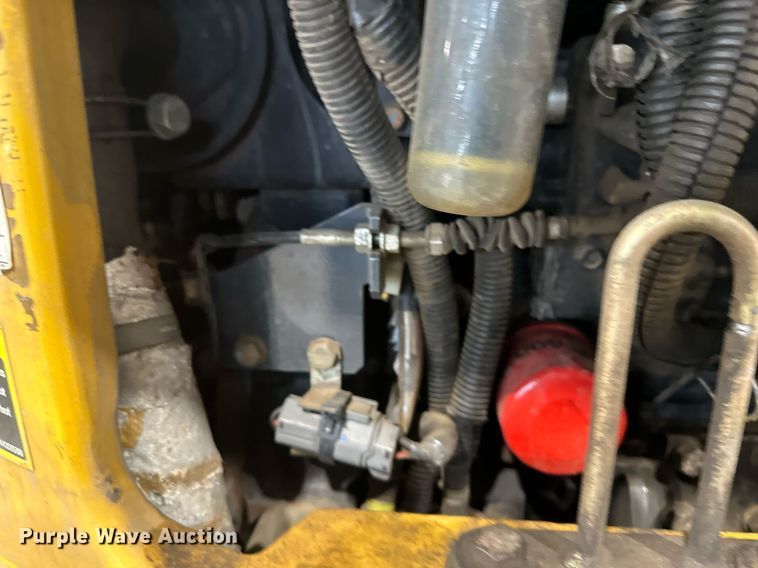 image for item DN0927 2011 John Deere 17D mini excavator