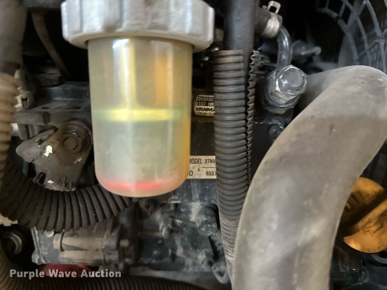 image for item DN0927 2011 John Deere 17D mini excavator