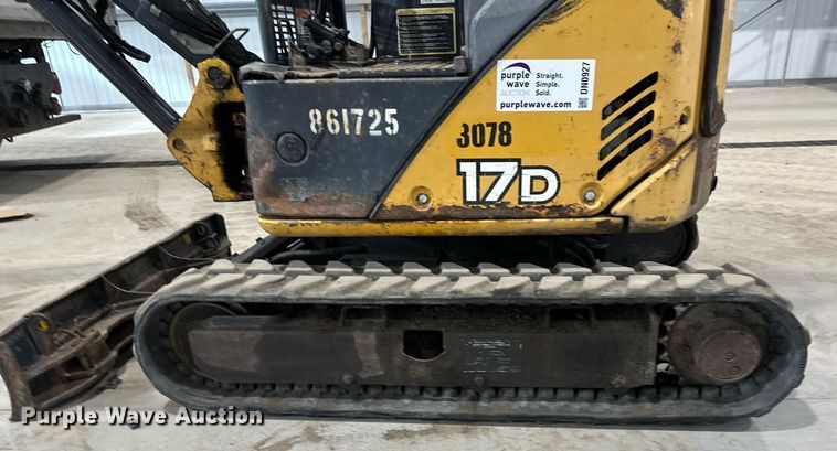image for item DN0927 2011 John Deere 17D mini excavator