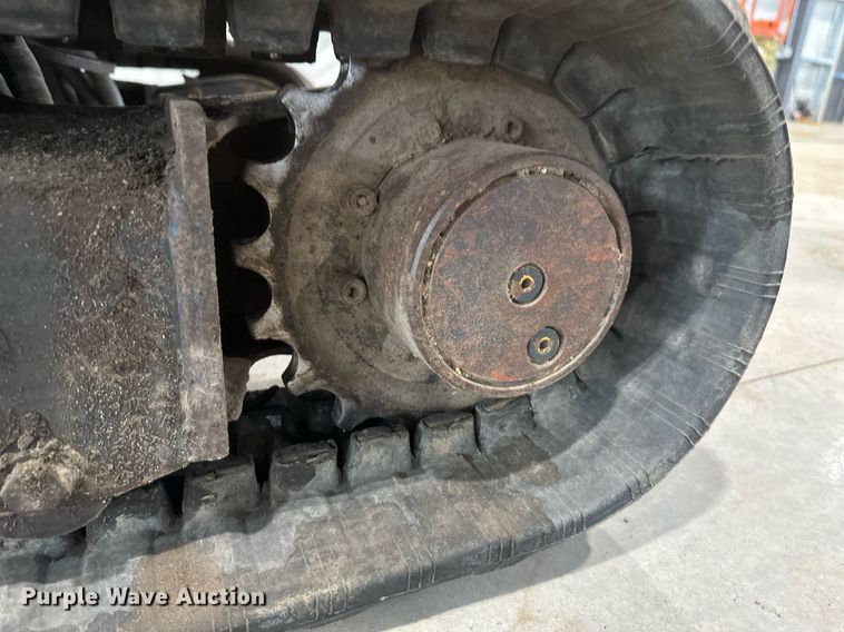 image for item DN0927 2011 John Deere 17D mini excavator