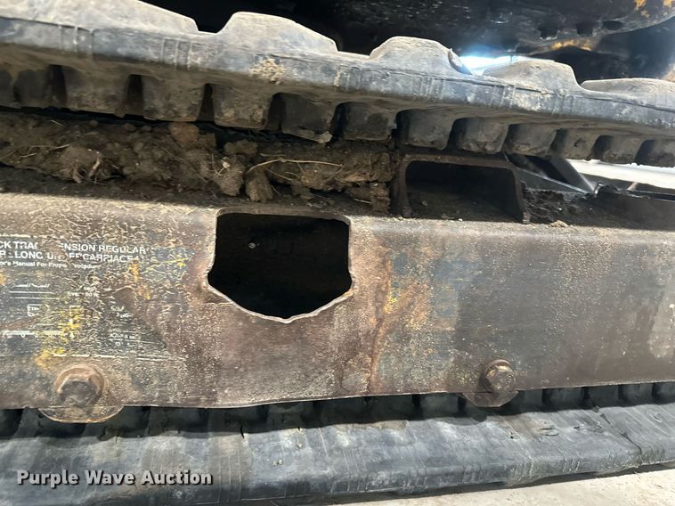 image for item DN0927 2011 John Deere 17D mini excavator