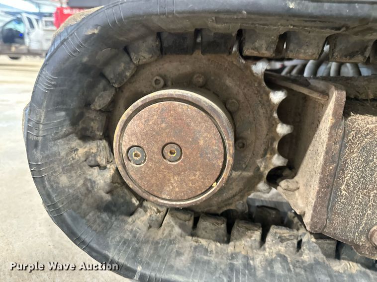 image for item DN0927 2011 John Deere 17D mini excavator