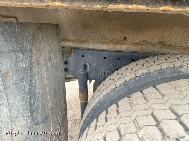 image for item DN0931 2002 International  8100 dump flatbed truck