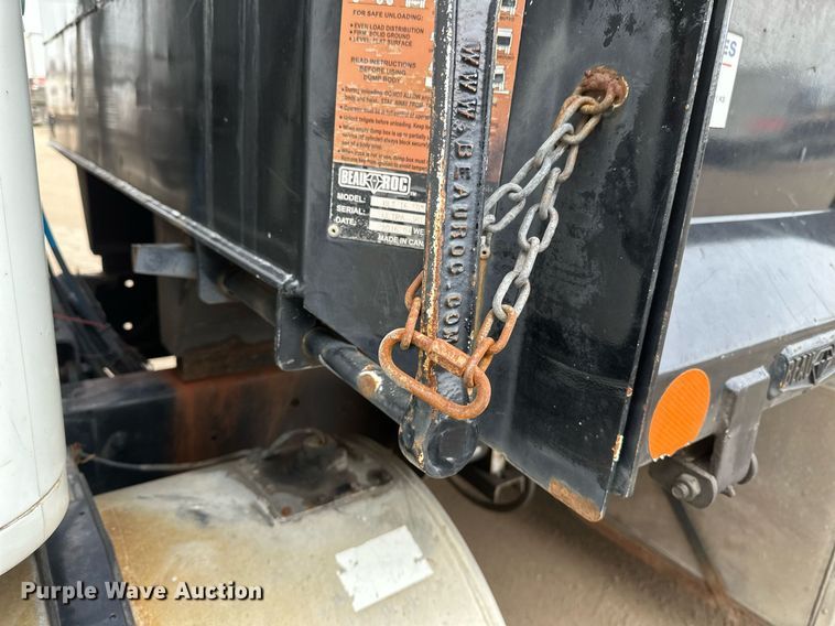 image for item DN0931 2002 International  8100 dump flatbed truck