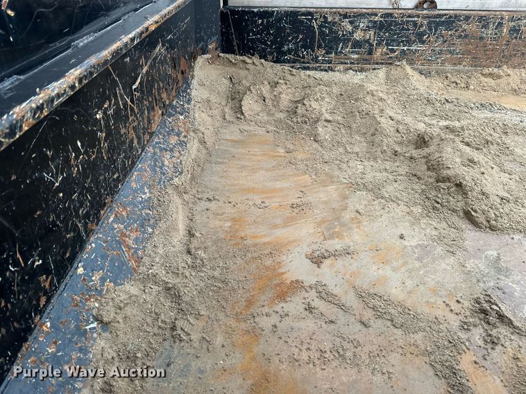 image for item DN0931 2002 International  8100 dump flatbed truck