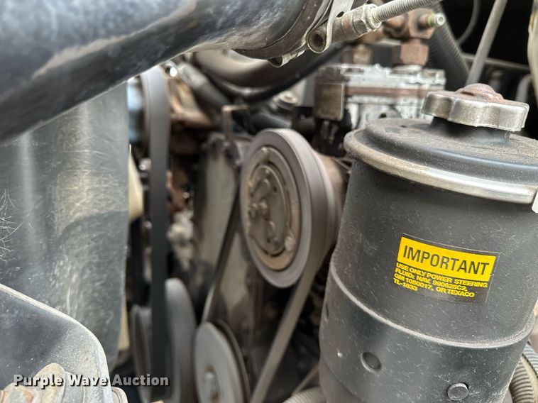 image for item DN0931 2002 International  8100 dump flatbed truck