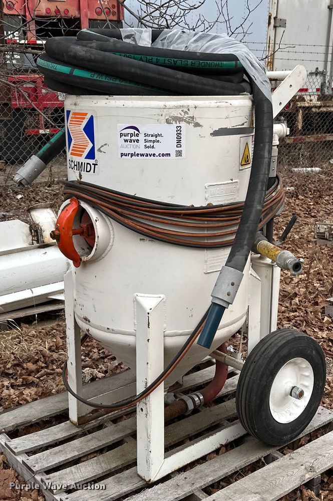 image for item DN0933 2012 Schmidt  sand blaster