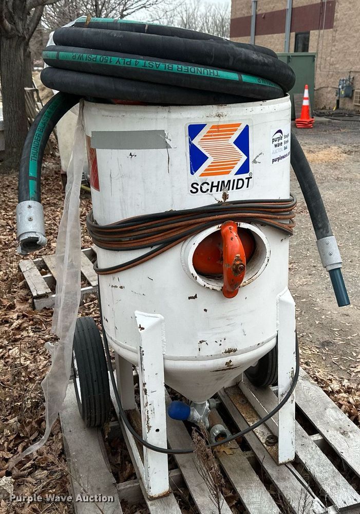 image for item DN0933 2012 Schmidt  sand blaster