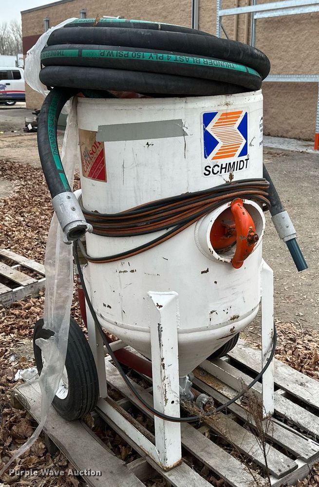 image for item DN0933 2012 Schmidt  sand blaster