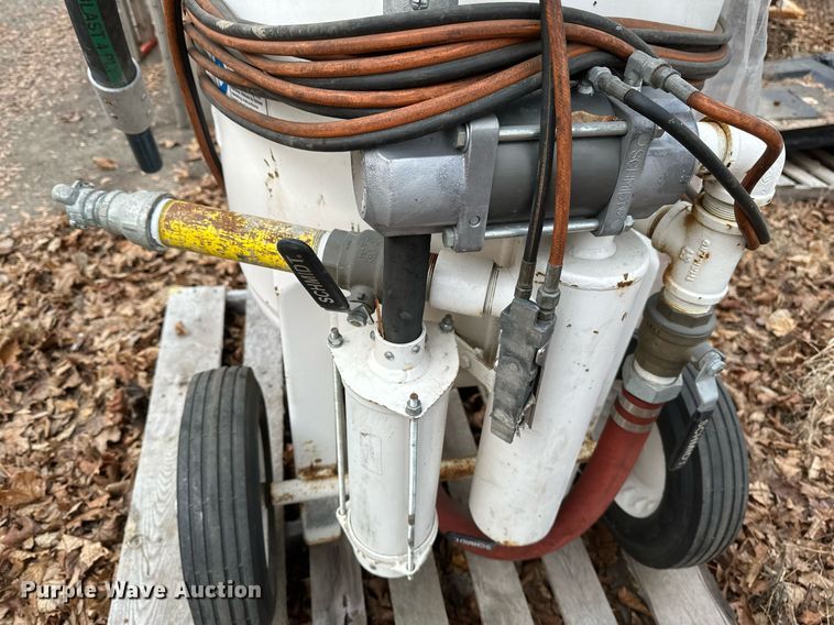 image for item DN0933 2012 Schmidt  sand blaster