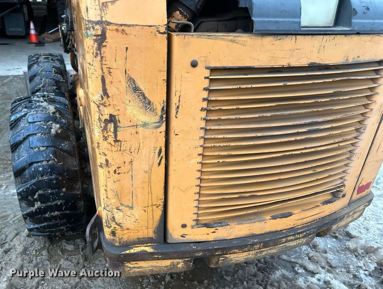 image for item DN0944 2006 Case 450 skid steer loader