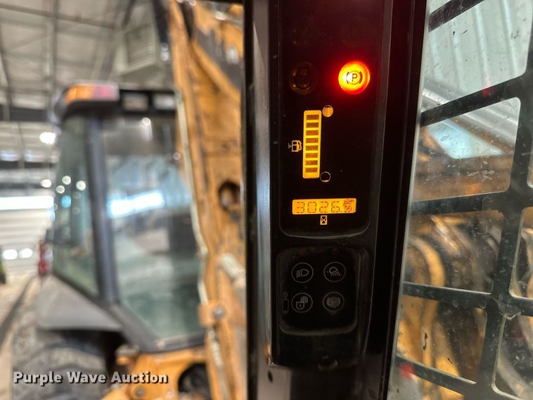 image for item DN0944 2006 Case 450 skid steer loader