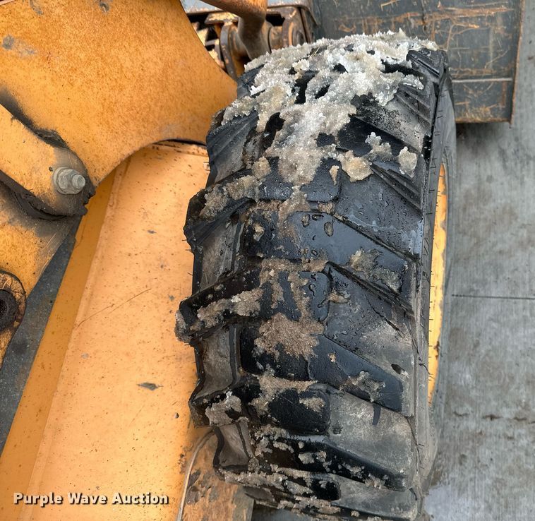 image for item DN0944 2006 Case 450 skid steer loader