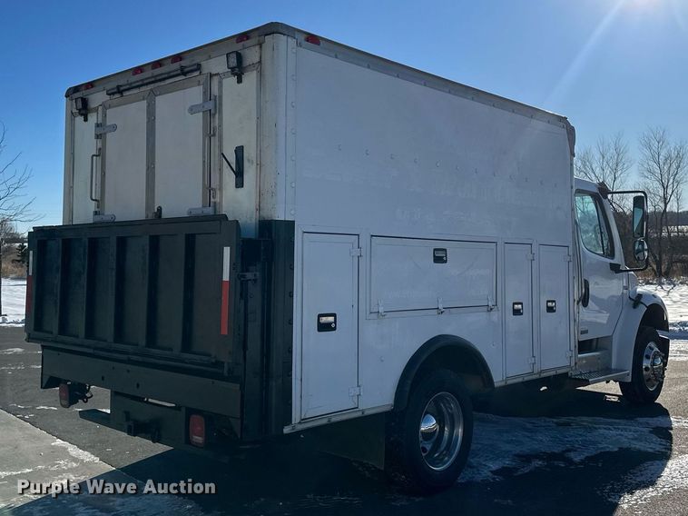 image for item DN0947 2003 Freightliner  M2 utility / service truck