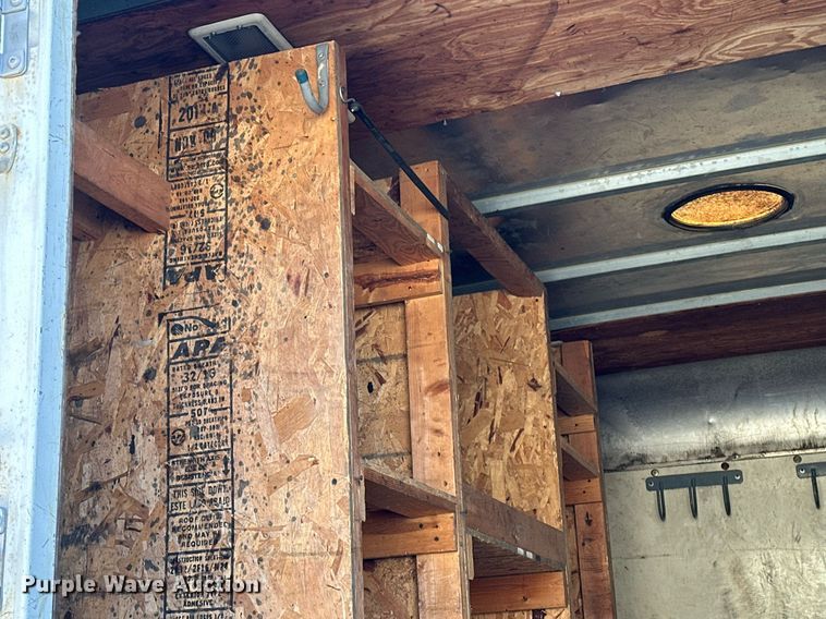 image for item DN0947 2003 Freightliner  M2 utility / service truck