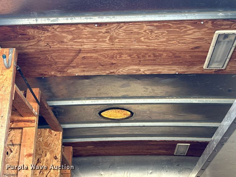 image for item DN0947 2003 Freightliner  M2 utility / service truck