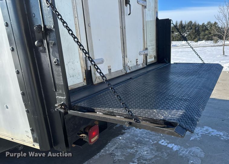 image for item DN0947 2003 Freightliner  M2 utility / service truck