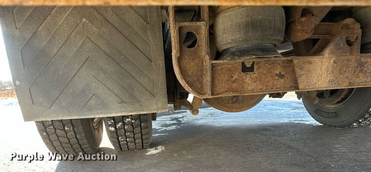 image for item DN0947 2003 Freightliner  M2 utility / service truck