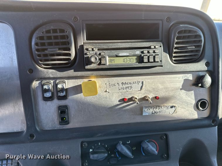 image for item DN0947 2003 Freightliner  M2 utility / service truck