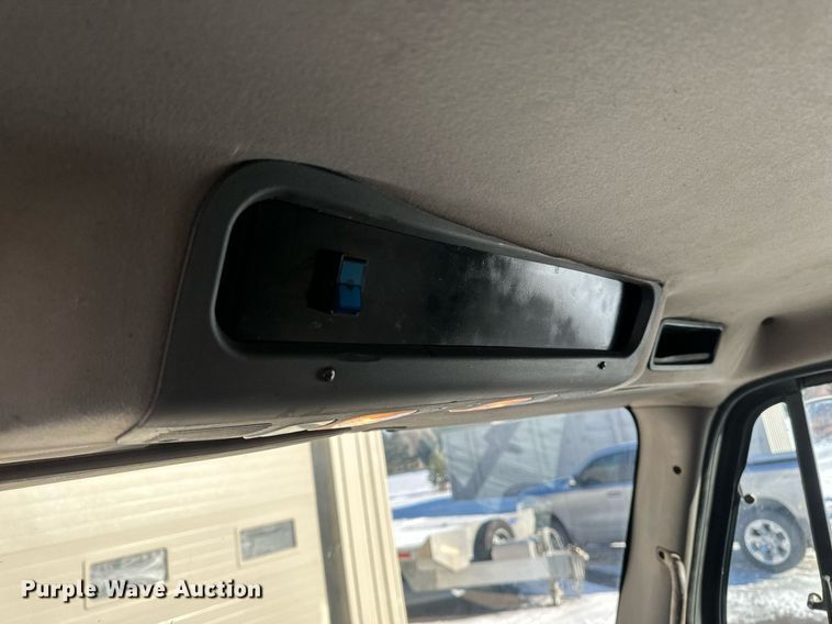 image for item DN0947 2003 Freightliner  M2 utility / service truck